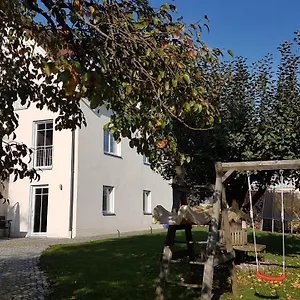 ferienwohnung-sonnenschein-burgau.com-bavaria.com/
