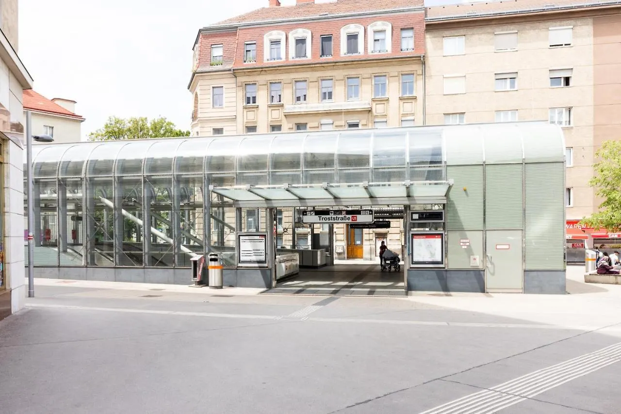 Stunning Apartment Vienna Central Station 0*,  Österrike